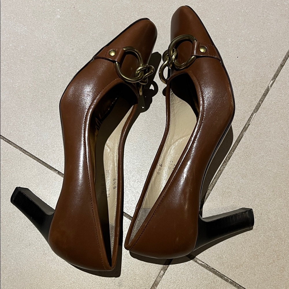 Coach Madyline Made in Italy- brown leather shoes- great condition - size 6,5 - Picture 16 of 16